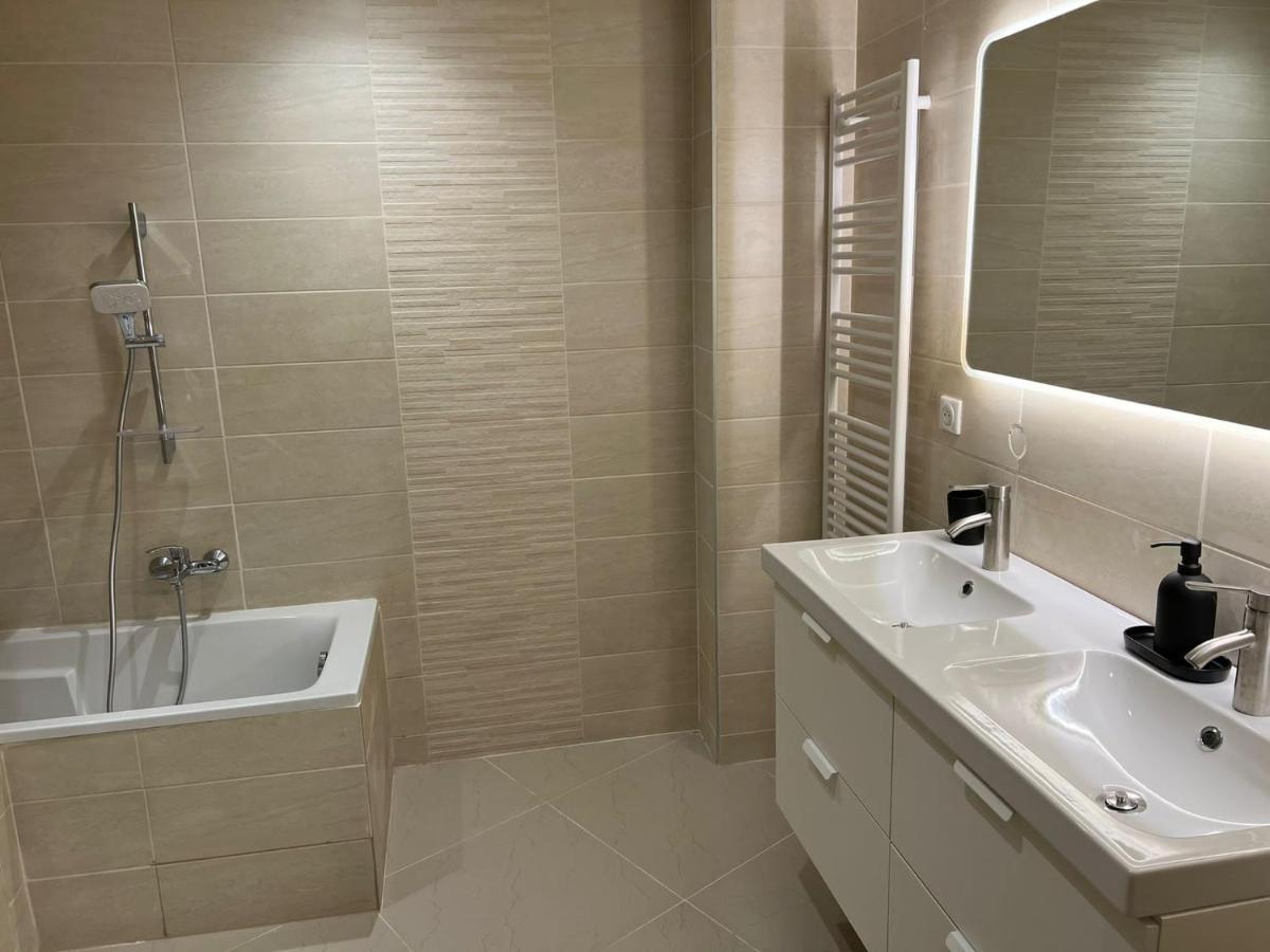 App 2 Centre , 6 Personnes Apartment Mülhausen