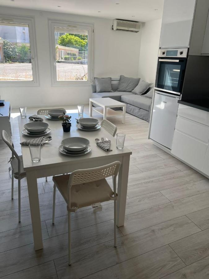 App 2 Centre , 6 Personnes